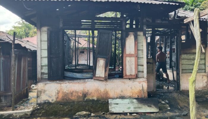 Kebakaran di Batu Madingding, 3 Rumah dan 1 Gudang Hangus, Kerugian Capai Rp310 Juta