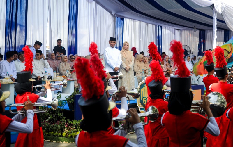 Rico Waas Lepas Ribuan Kafilah, Kemeriahan Pawai Ta’aruf Tandai Dimulainya MTQ Ke-59 Kota Medan