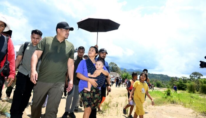 Gubsu Tinjau Sempadan Sungai Sibuluan, Pastikan Rekonstruksi Tanggul Dan Hunian Warga Dipercepat