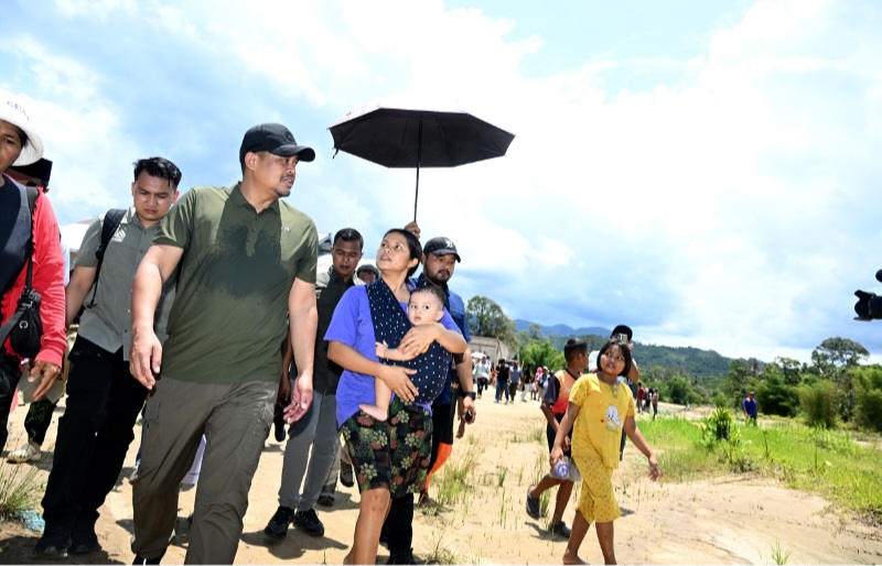 Gubsu Tinjau Sempadan Sungai Sibuluan, Pastikan Rekonstruksi Tanggul Dan Hunian Warga Dipercepat