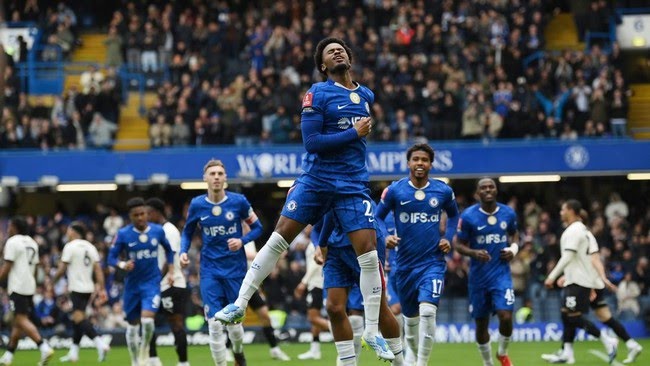 Chelsea Pesta Gol Singkirkan Port Vale